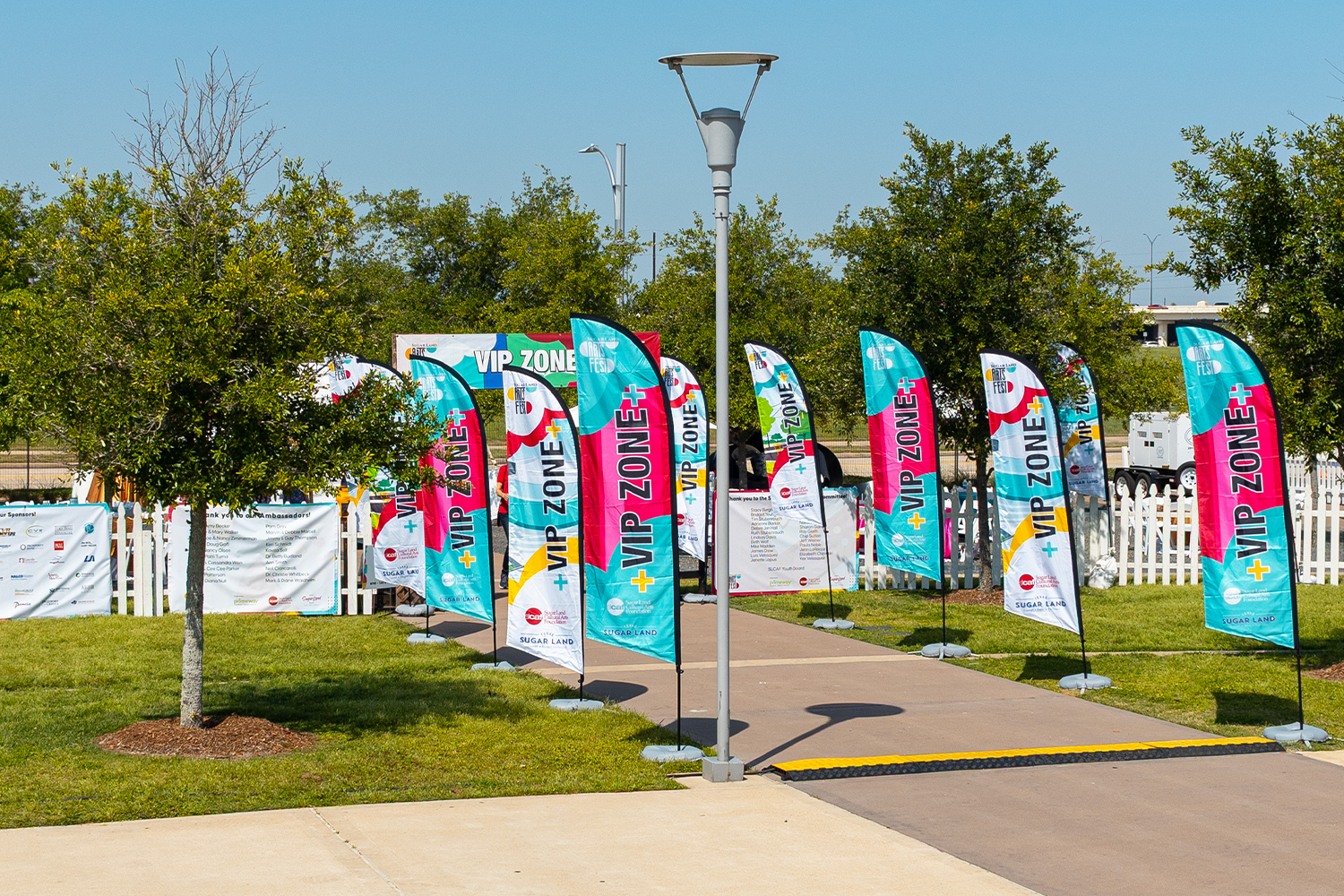 LV Branding - Empresa de Branding que transformó una pequeña idea en un referente cultural rentable y masivo - Festival de Arte de Sugar Land