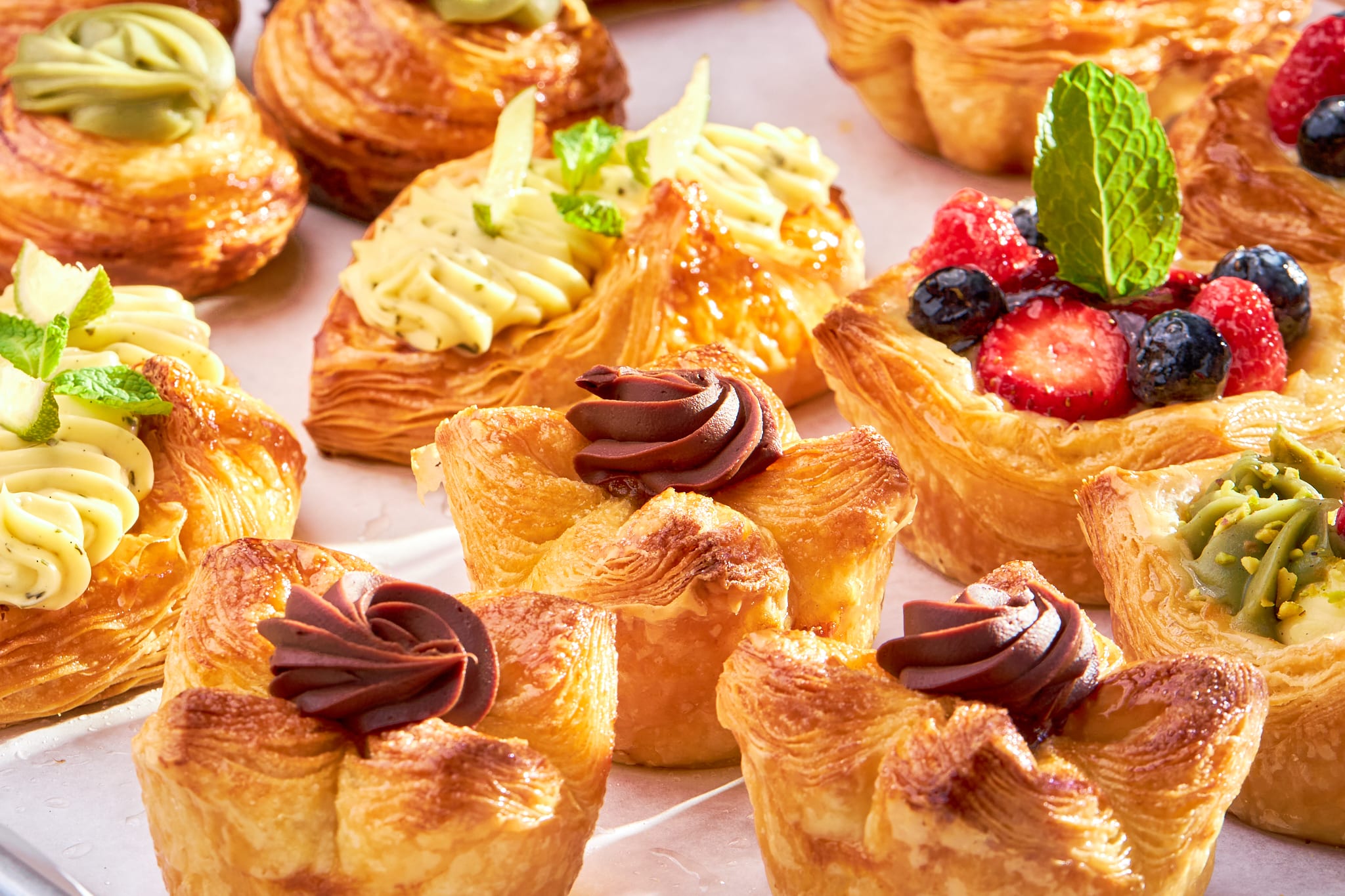 A Sophisticated E-Commerce Experience for Michelin-Trained Patisserie