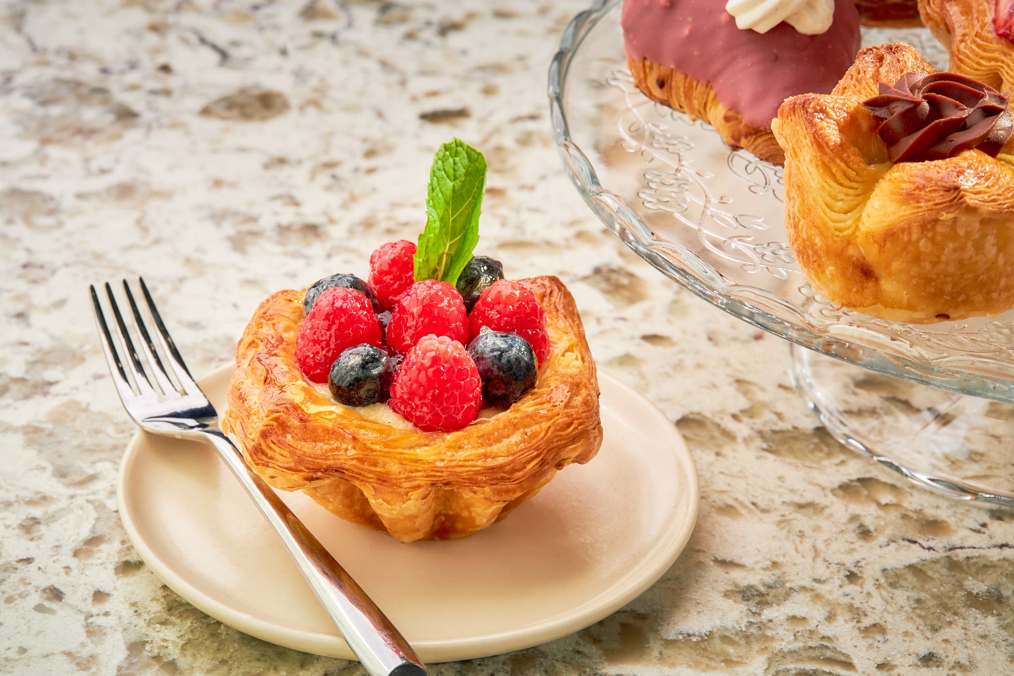 A Sophisticated E-Commerce Experience for Michelin-Trained Patisserie