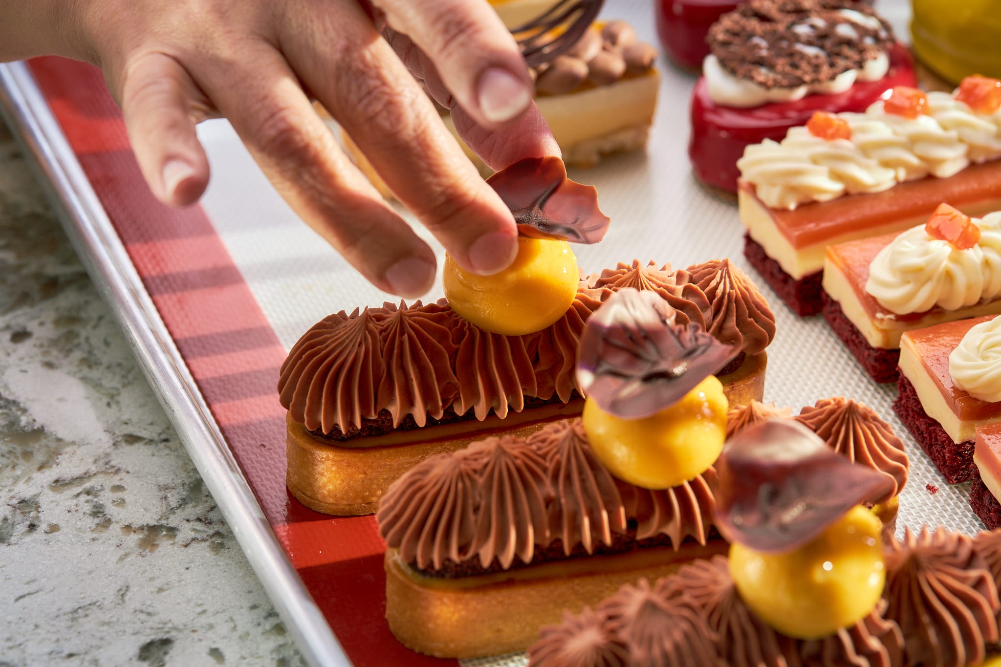 A Sophisticated E-Commerce Experience for Michelin-Trained Patisserie