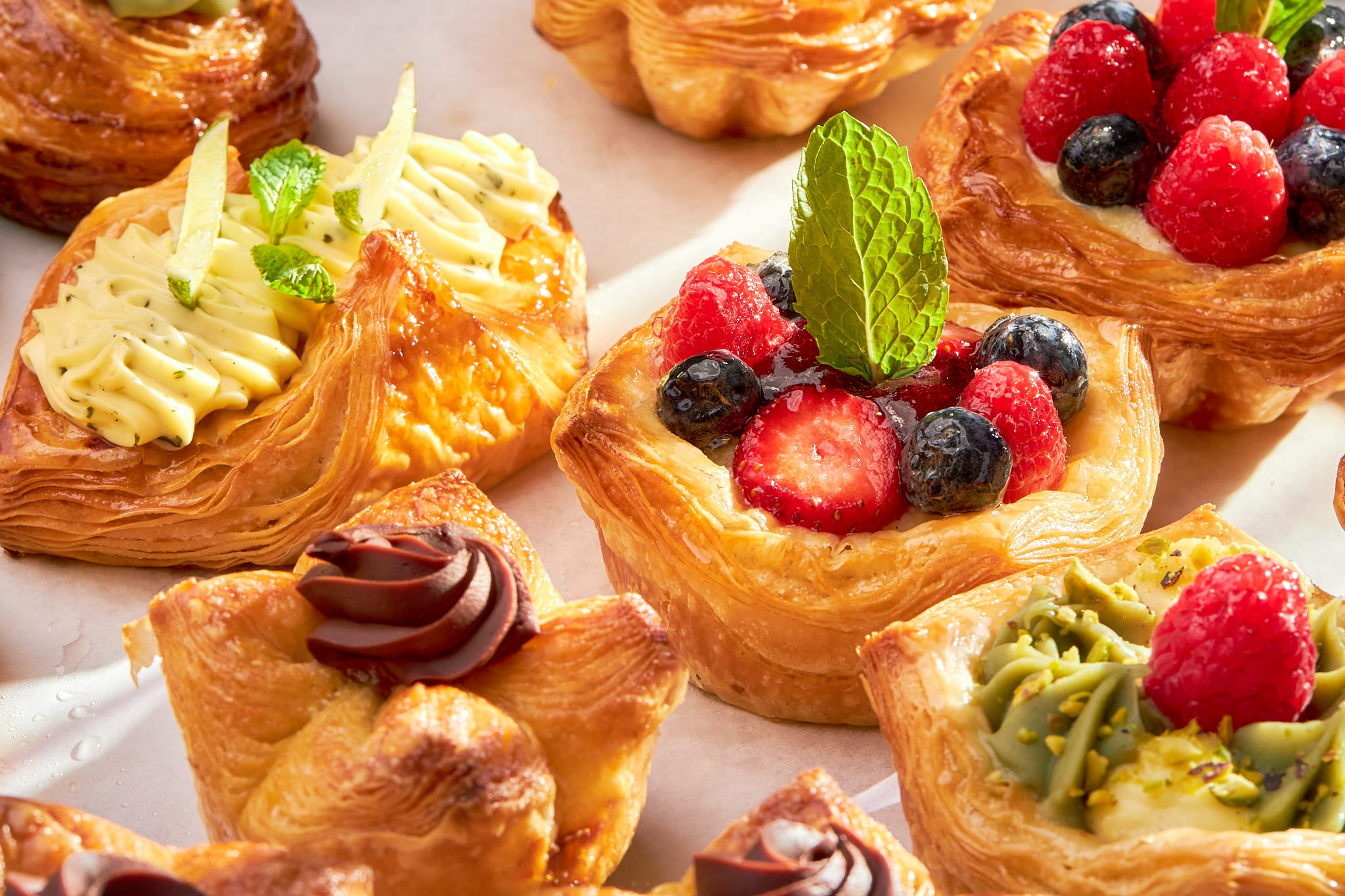 A Sophisticated E-Commerce Experience for Michelin-Trained Patisserie